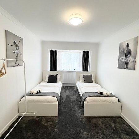 فندق Stunning Flat In Greater لندن المظهر الخارجي الصورة