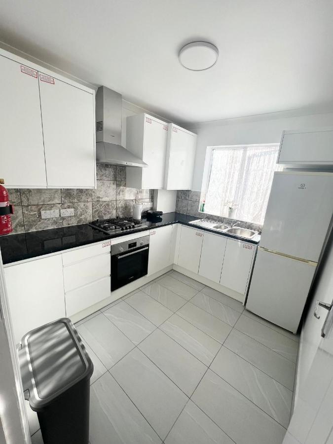 فندق Stunning Flat In Greater لندن المظهر الخارجي الصورة